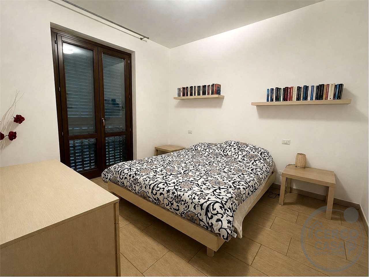 Trilocale arredato con garage