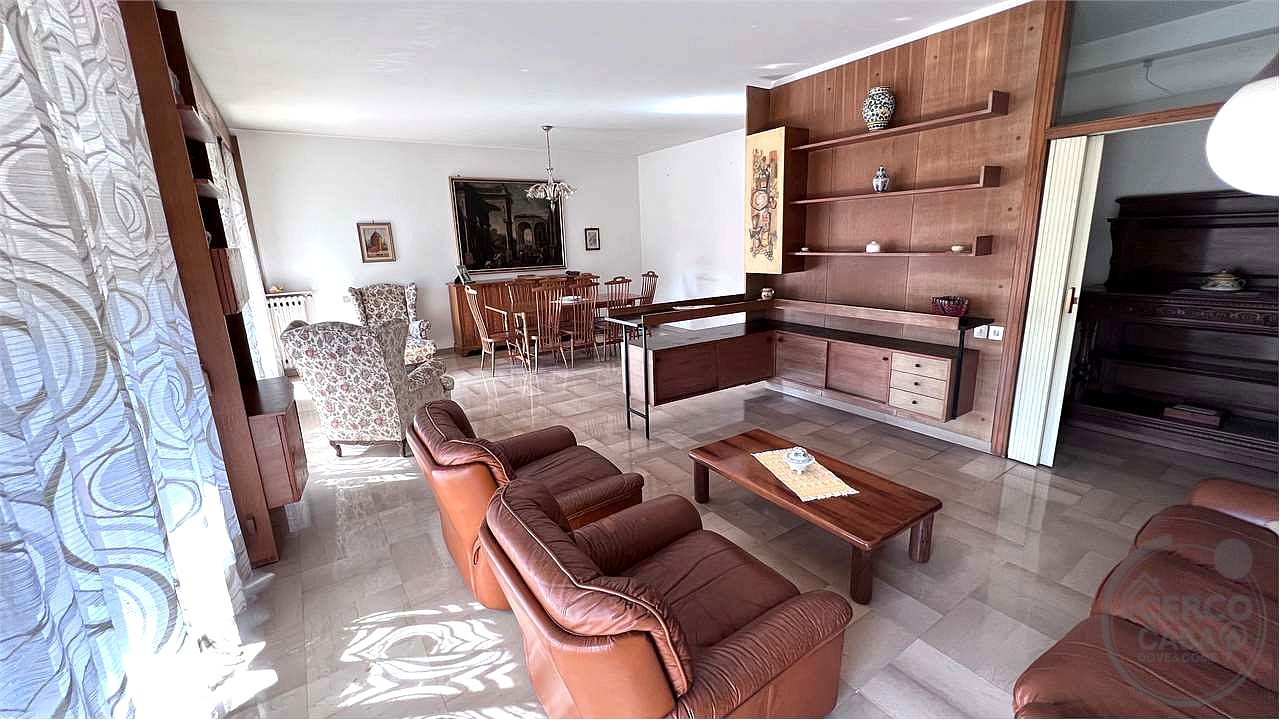 Appartamento 215 MQ con doppio accesso