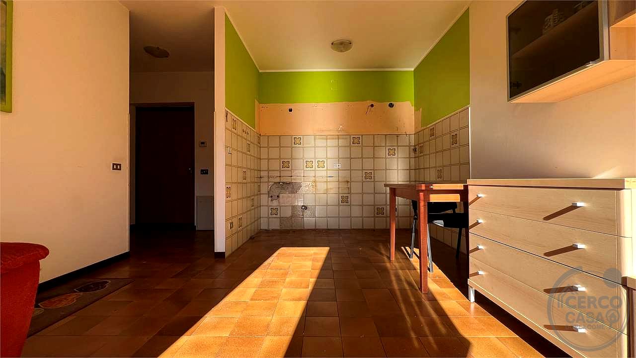FERRO DI CAVALLO TRILOCALE CON GIARDINO