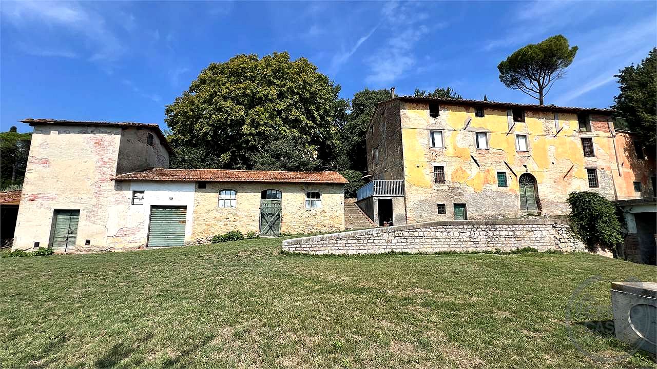 Compendio immobiliare per residenze o attività ricettive - Perugia