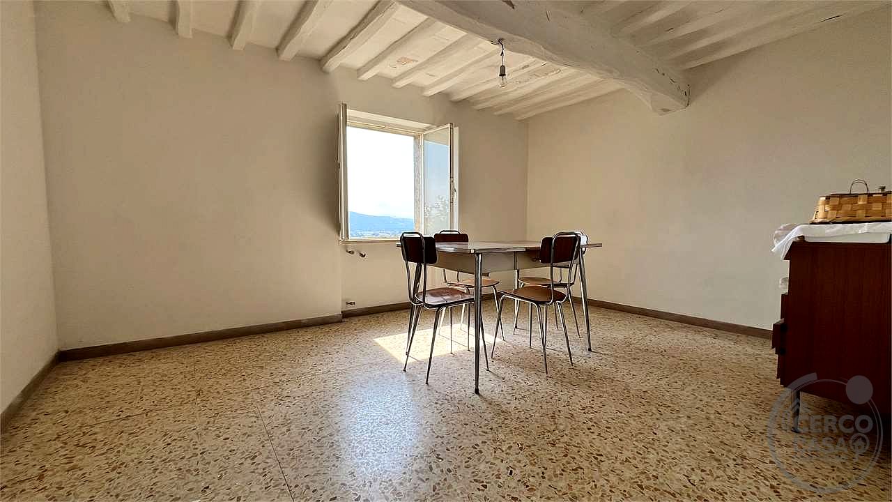 Compendio immobiliare per residenze o attività ricettive