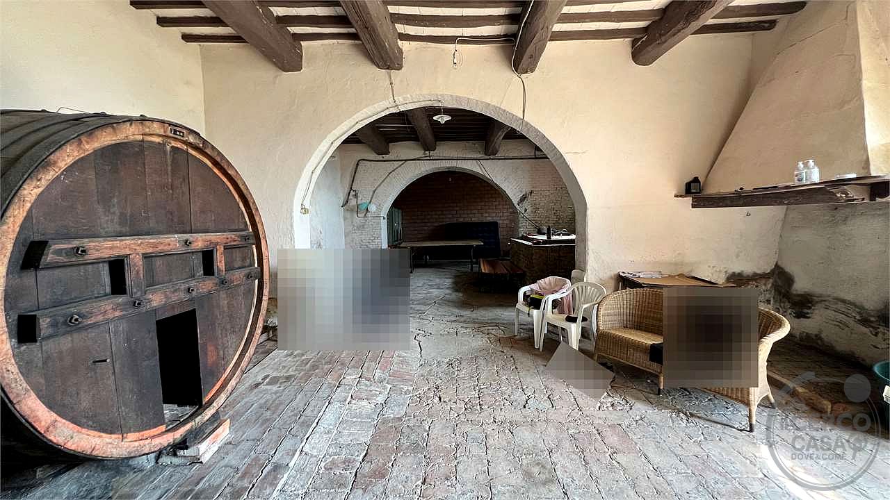 Compendio immobiliare per residenze o attività ricettive