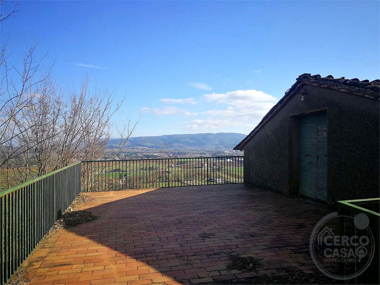 Compendio immobiliare per residenze o attività ricettive