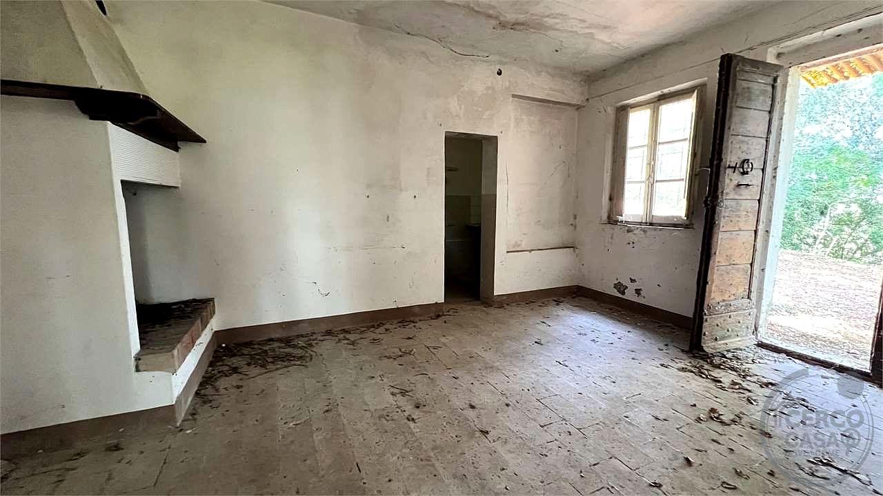 Compendio immobiliare per residenze o attività ricettive