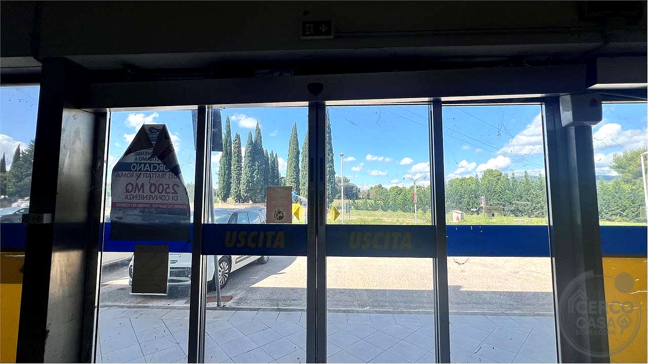 Negozio in Affitto a Perugia (PG) strada pievaiola km 5