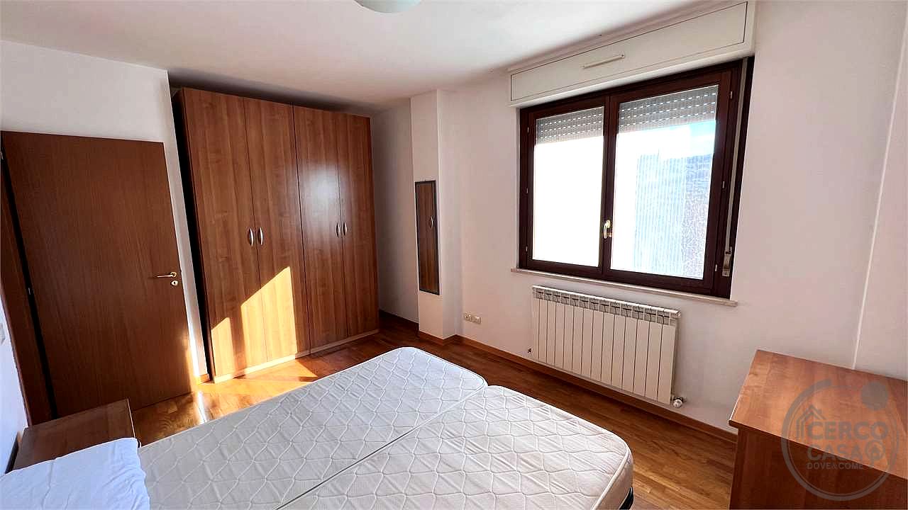 TRILOCALE ARREDATO ZONA FILOSOFI-PALLOTTA