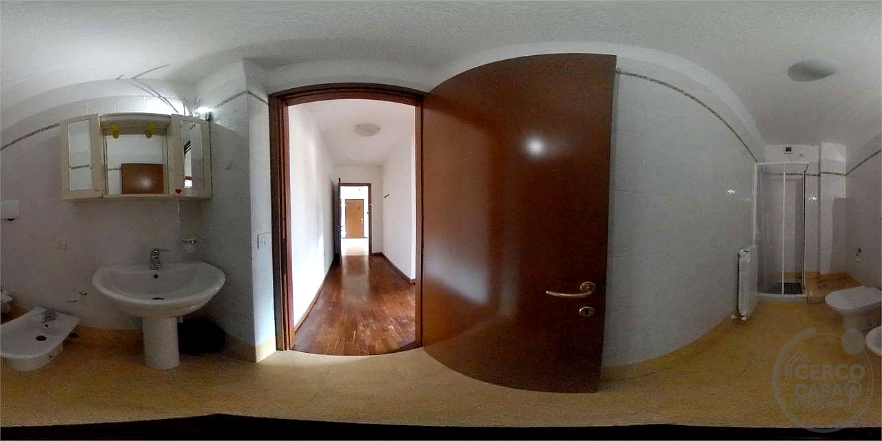 VIA SETTEVALLI TRILOCALE CON GARAGE