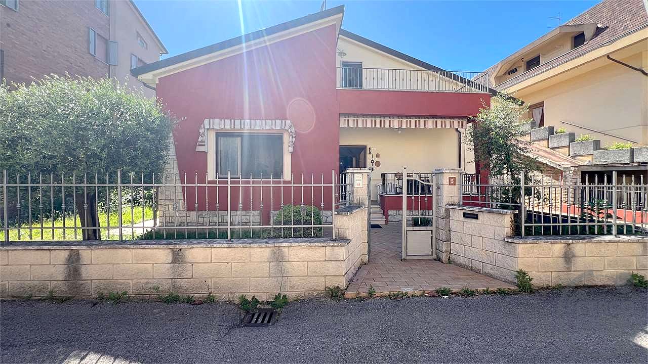 Villa in Vendita a Bastia Umbra (PG) Via Cecoslovacchia 5