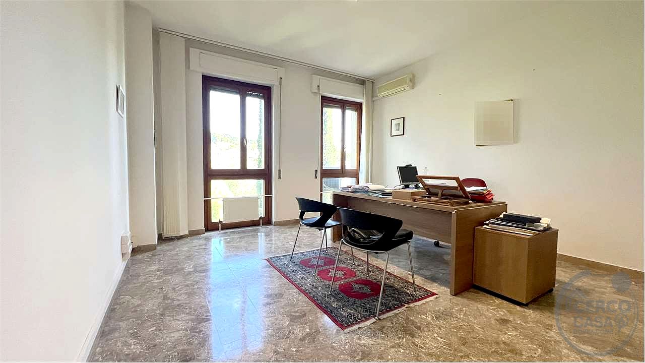Ufficio di 260 mq in zona centrale