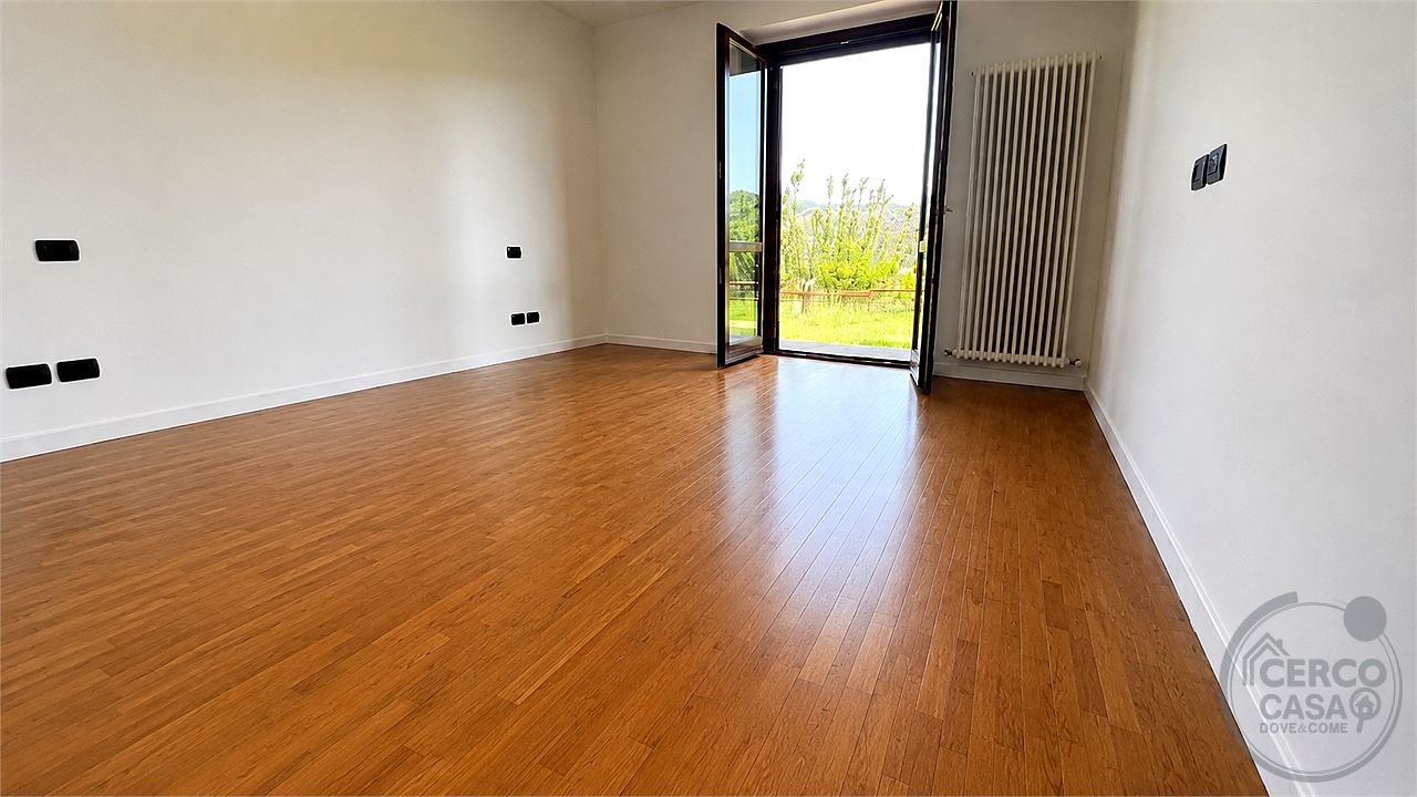 San Mariano, Appartamento con le caratteristiche di una villa