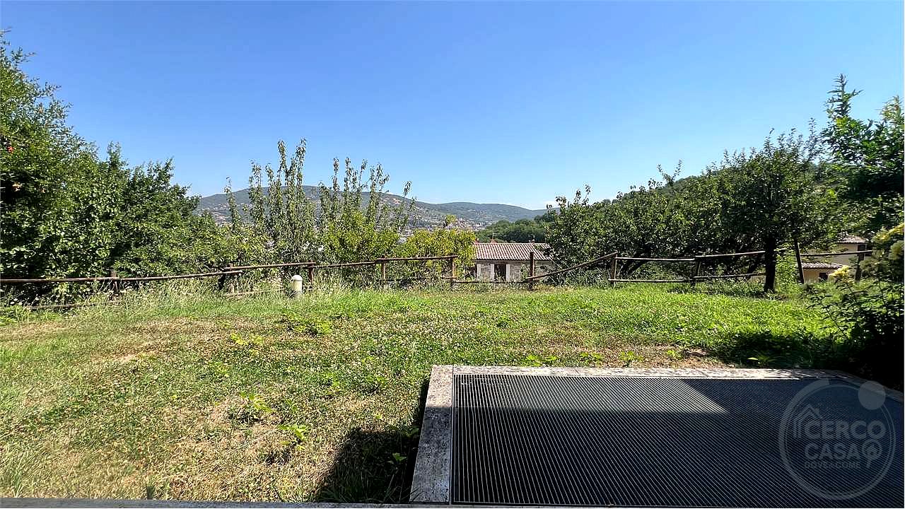 San Mariano, Appartamento con le caratteristiche di una villa