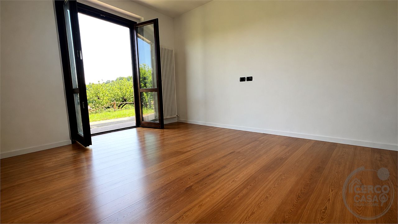San Mariano, Appartamento con le caratteristiche di una villa