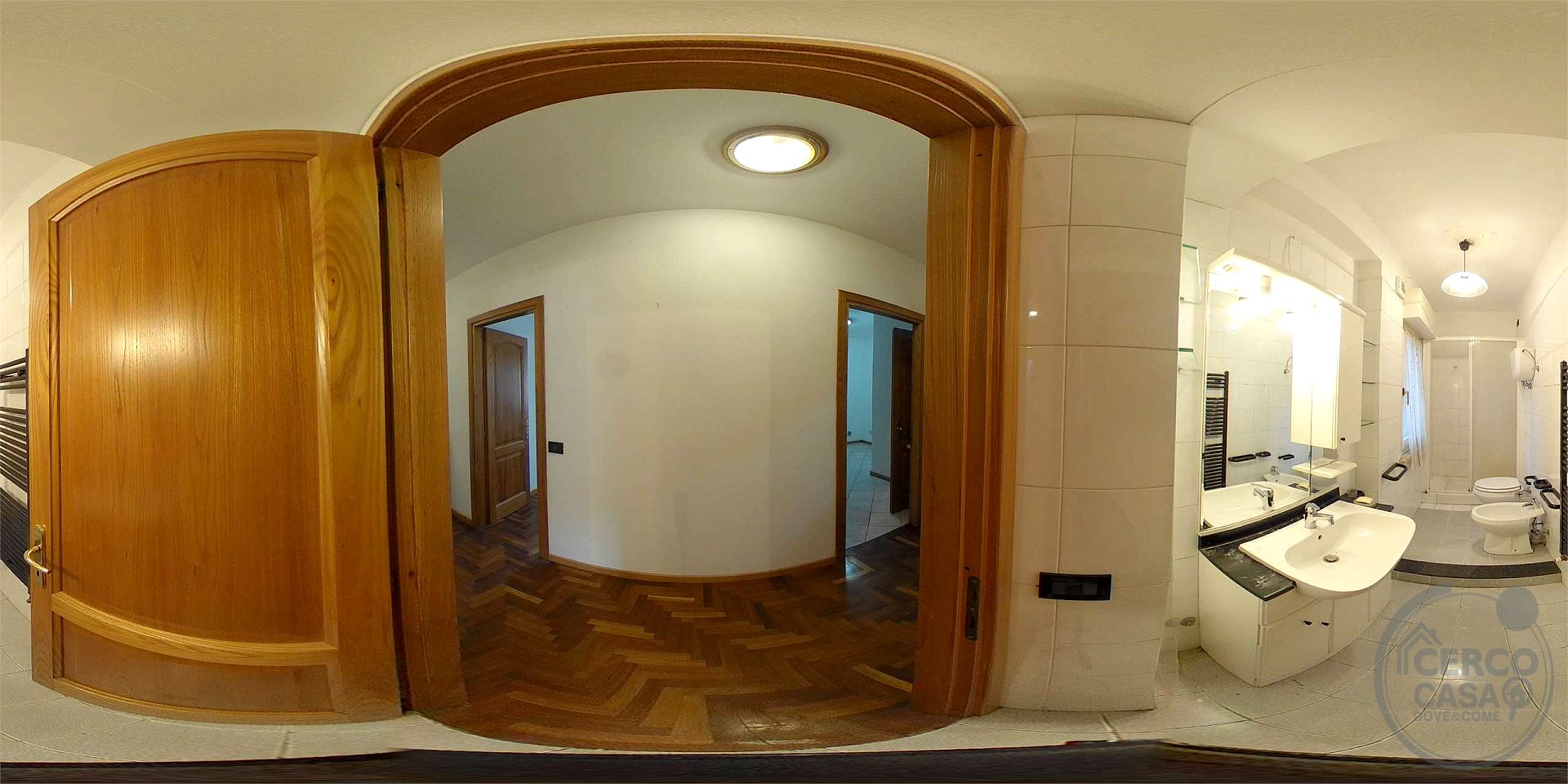 APPARTAMENTO CON INGRESSO INDIPENDENTE, AMPIA CORTE PRIVATA E TAVERNA