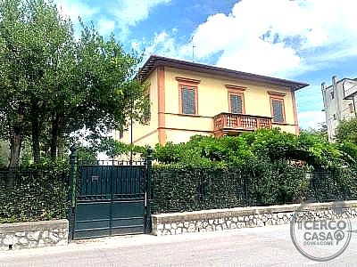 VILLA VENDITA SPELLO · foto 35