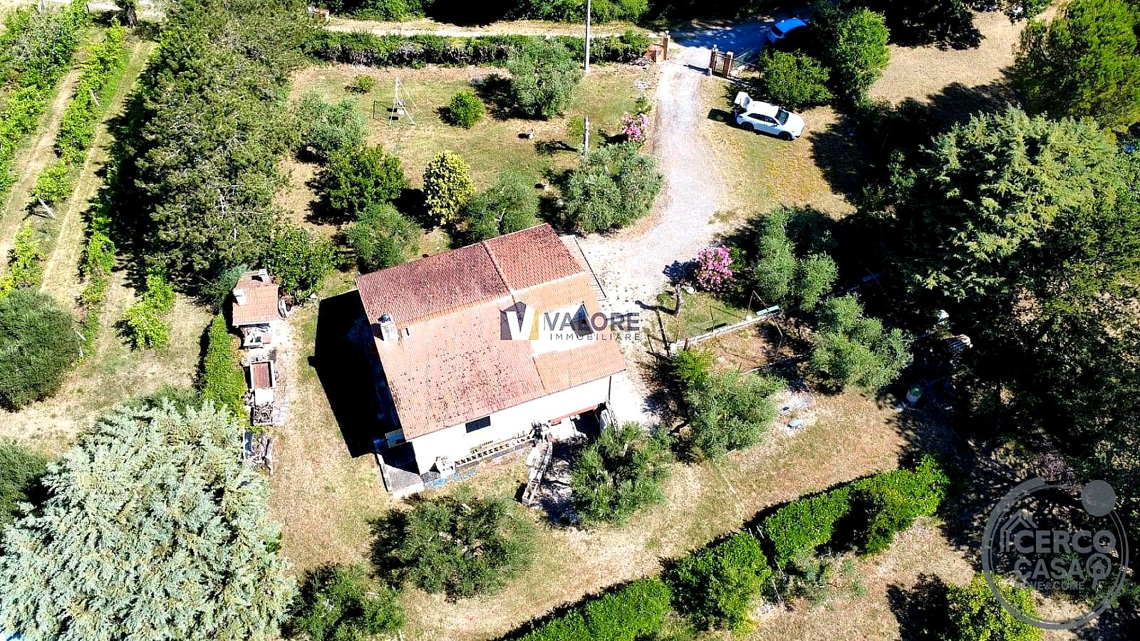 VILLA VENDITA PERUGIA MONTE TEZIO