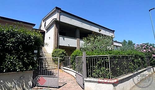 QUADRILOCALE VENDITA MAGIONE · foto 19