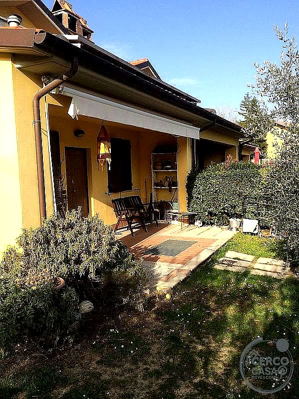 VILLA A SCHIERA VENDITA PERUGIA MONTELAGUARDIA · foto 2