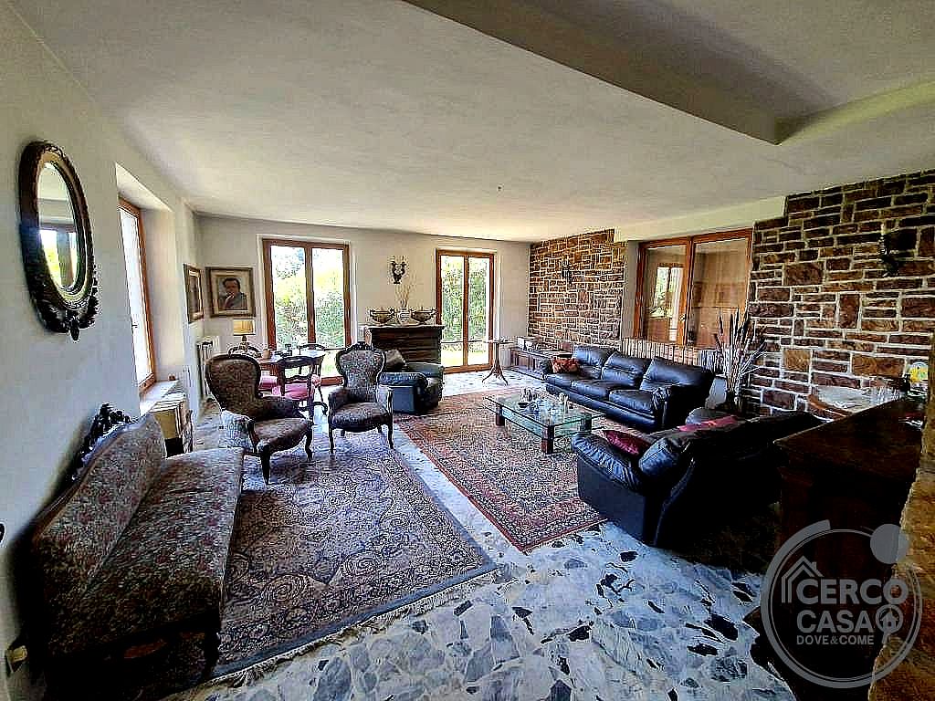 VILLA VENDITA PERUGIA TRINITA' · foto 2