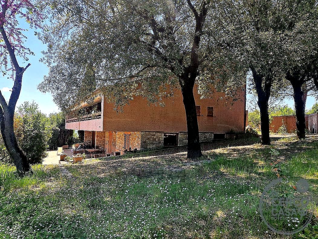 VILLA PORZIONE VENDITA PERUGIA PALLOTTA - Perugia-pallotta