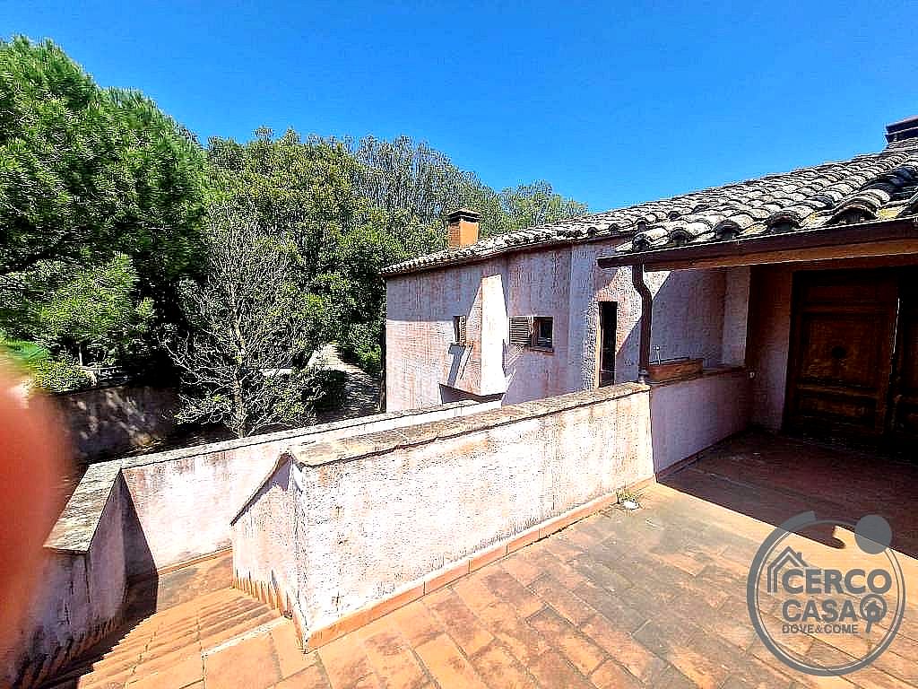 VILLA PORZIONE VENDITA PERUGIA PALLOTTA - Perugia-pallotta