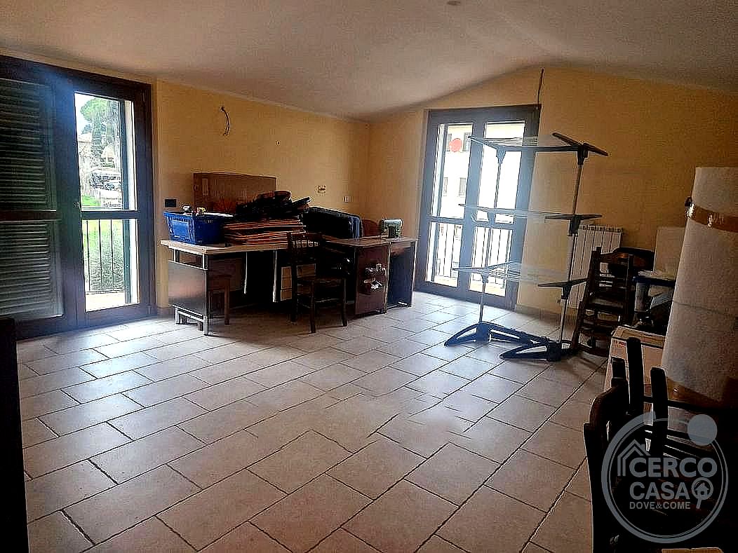 VILLA A SCHIERA VENDITA PERUGIA COLLESTRADA · foto 4