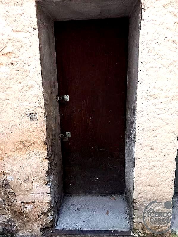 MAGAZZINO VENDITA PERUGIA CENTRO STORICO · foto 6